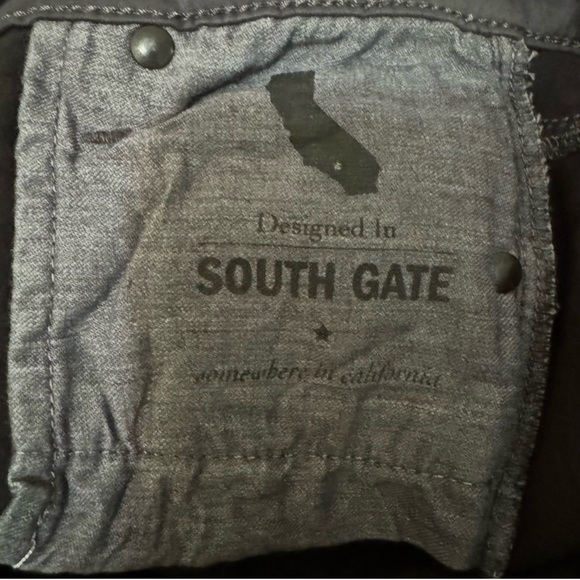 NWT! AG JEANS Leatherette Crinkle Coated Ankle Leggings Charcoal Gray Size 24 - Picture 7 of 14